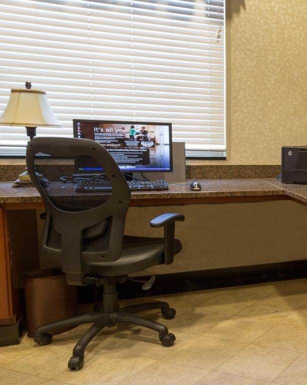 Pear Tree Inn Kansas City Overland Park أوفرلاند بارك المظهر الخارجي الصورة